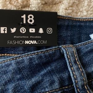 Fashion nova jeans
